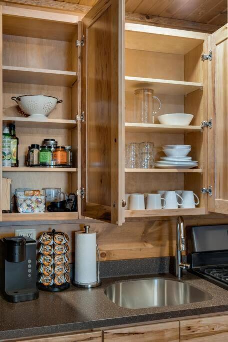 Hickory Suite - Main Street Lodge In Berlin Ngoại thất bức ảnh